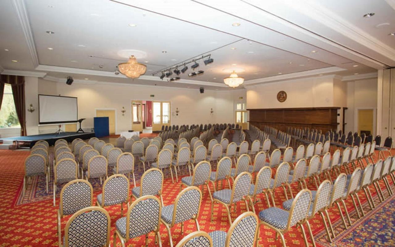 Lynford Hall Hotel Mundford المظهر الخارجي الصورة