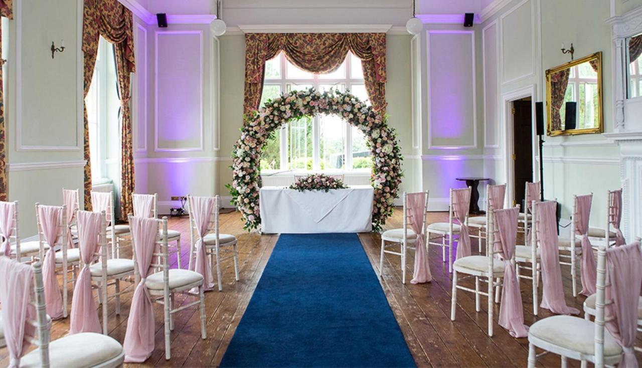 Lynford Hall Hotel Mundford المظهر الخارجي الصورة