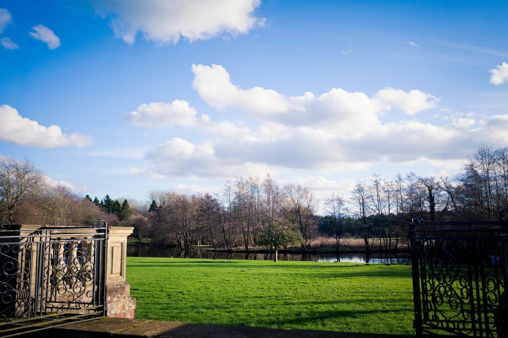 Lynford Hall Hotel Mundford المظهر الخارجي الصورة