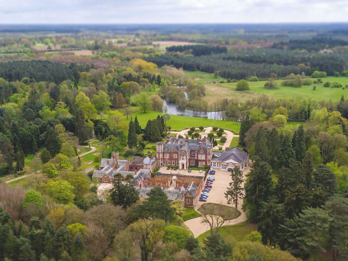 Lynford Hall Hotel Mundford المظهر الخارجي الصورة
