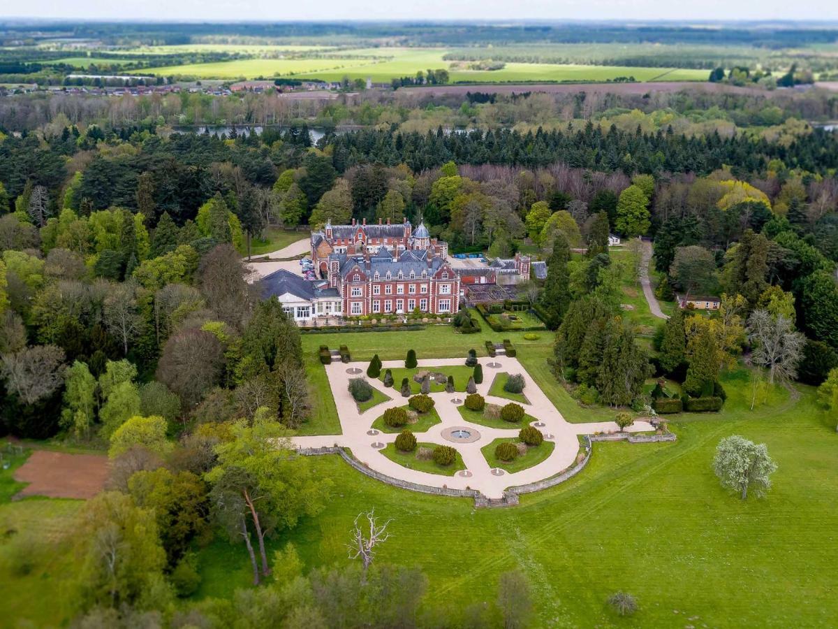 Lynford Hall Hotel Mundford المظهر الخارجي الصورة