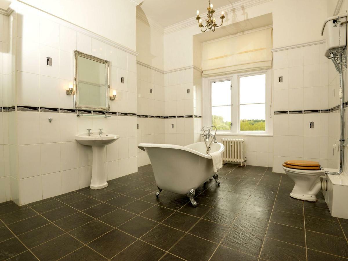 Lynford Hall Hotel Mundford المظهر الخارجي الصورة