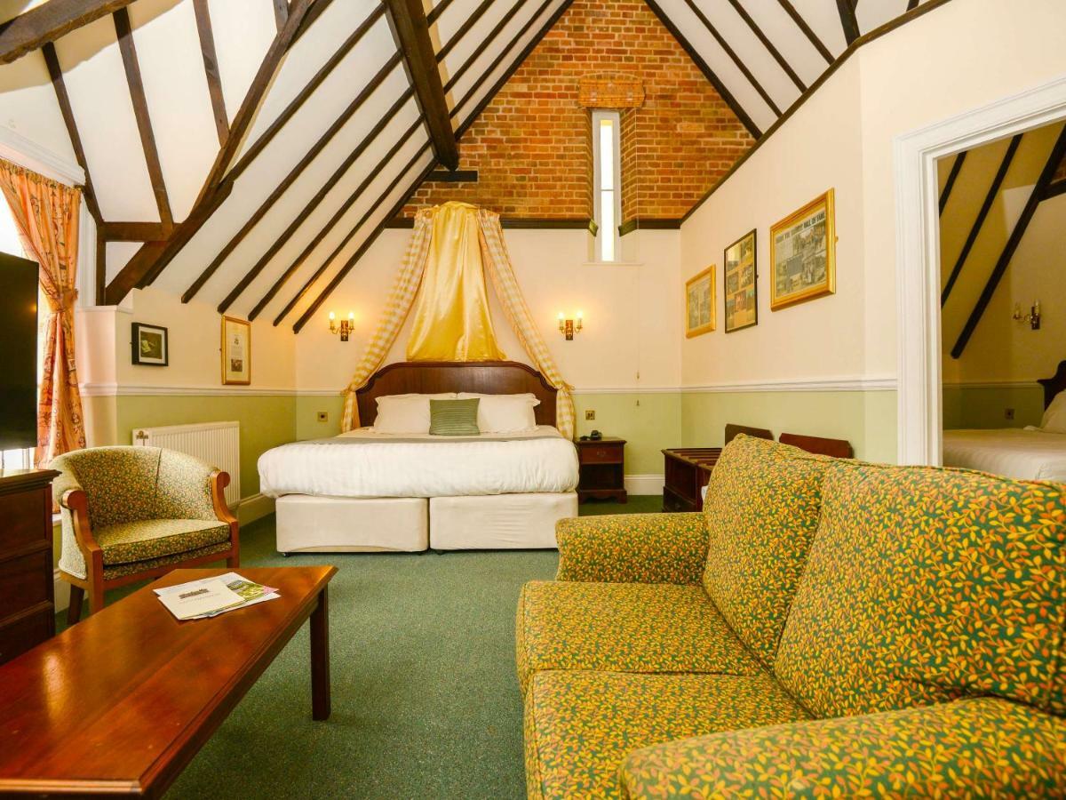 Lynford Hall Hotel Mundford المظهر الخارجي الصورة